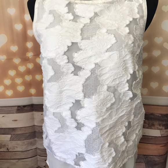 Halogen Sleeveless Blouse Size S - Picture 2 of 5